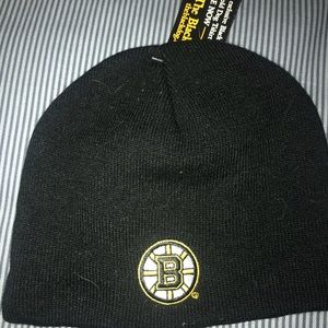 BRAND NEW The Black Dog Boston Bruins Hat